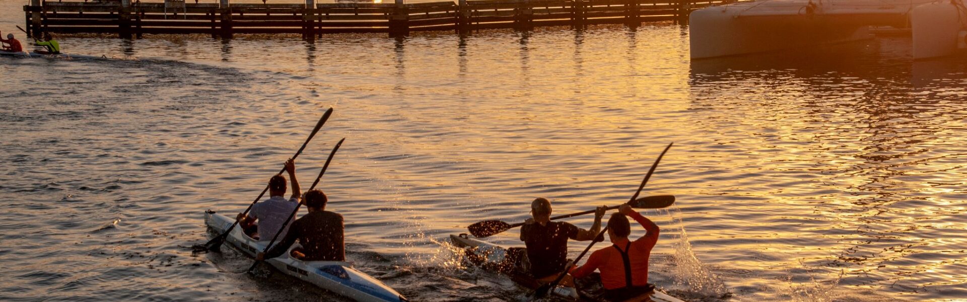 Paddlers on the Knysna lagoon